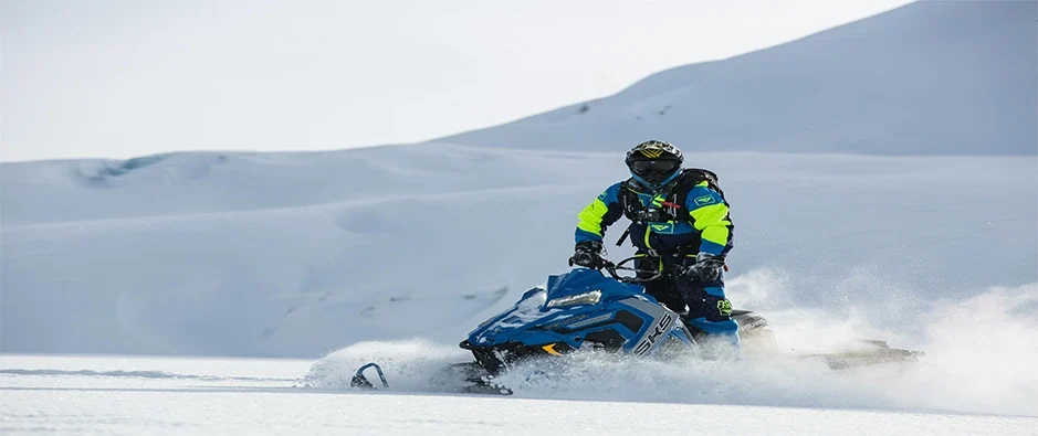 Snowmobiling In Gulmarg Kashmir